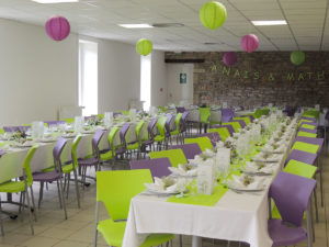 Mariage dans la salle de réception du restaurant KerberneZ